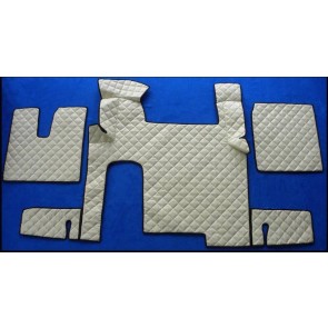 KOŽENÉ KOBERCE MAN TGX AUTOMAT, 2 ŠUFLÍKY